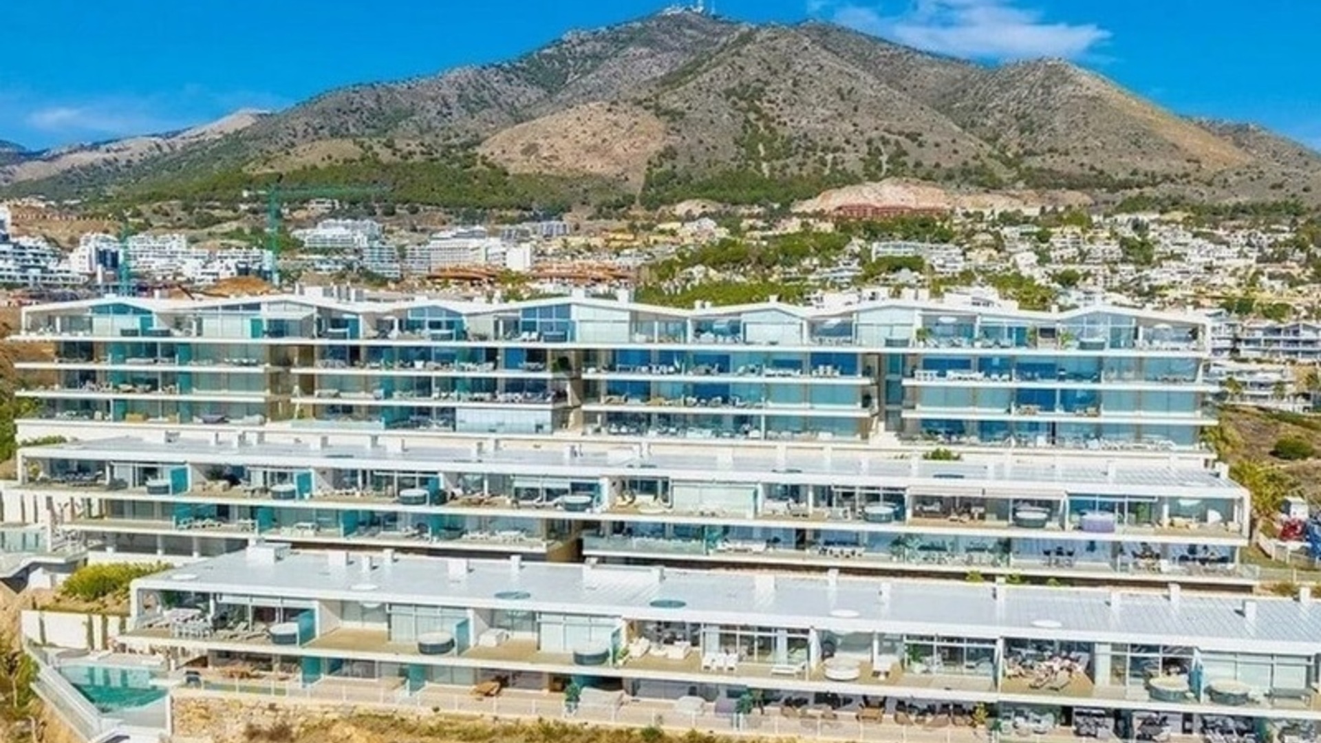 Med ONE slunné luxusní apartmány s výhledem na moře