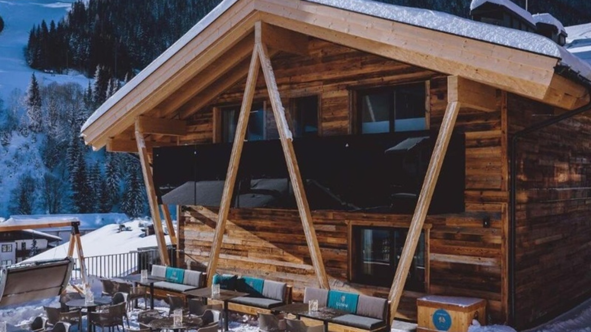 Moderní apartmán s luxusním zázemím 4* resortu