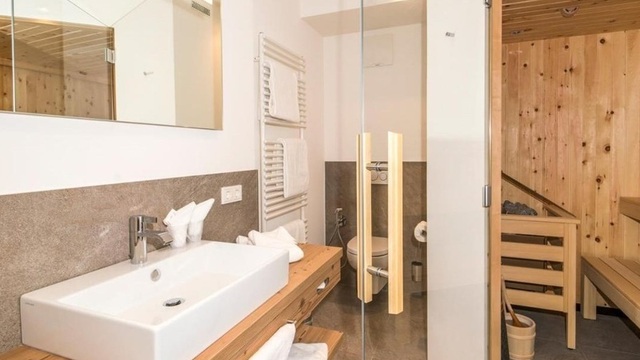 ADLER Resort Hinterglemm, bazén s okouzlujícími výhledy