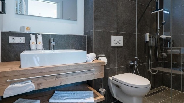 ADLER Resort Hinterglemm, bazén s okouzlujícími výhledy