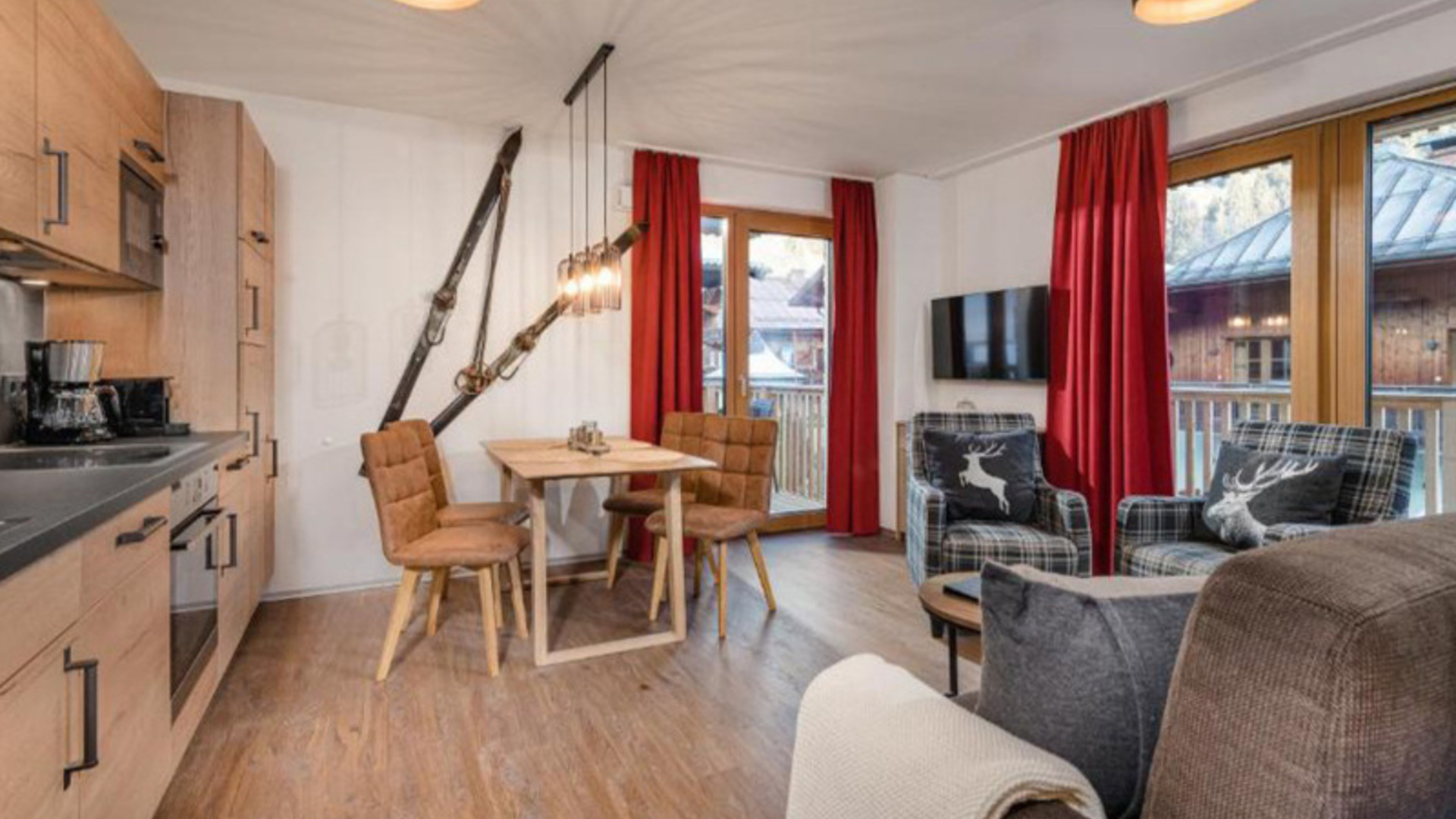 Krásný apartmán se 2 ložnicemi, luxusní saunou a balkónem