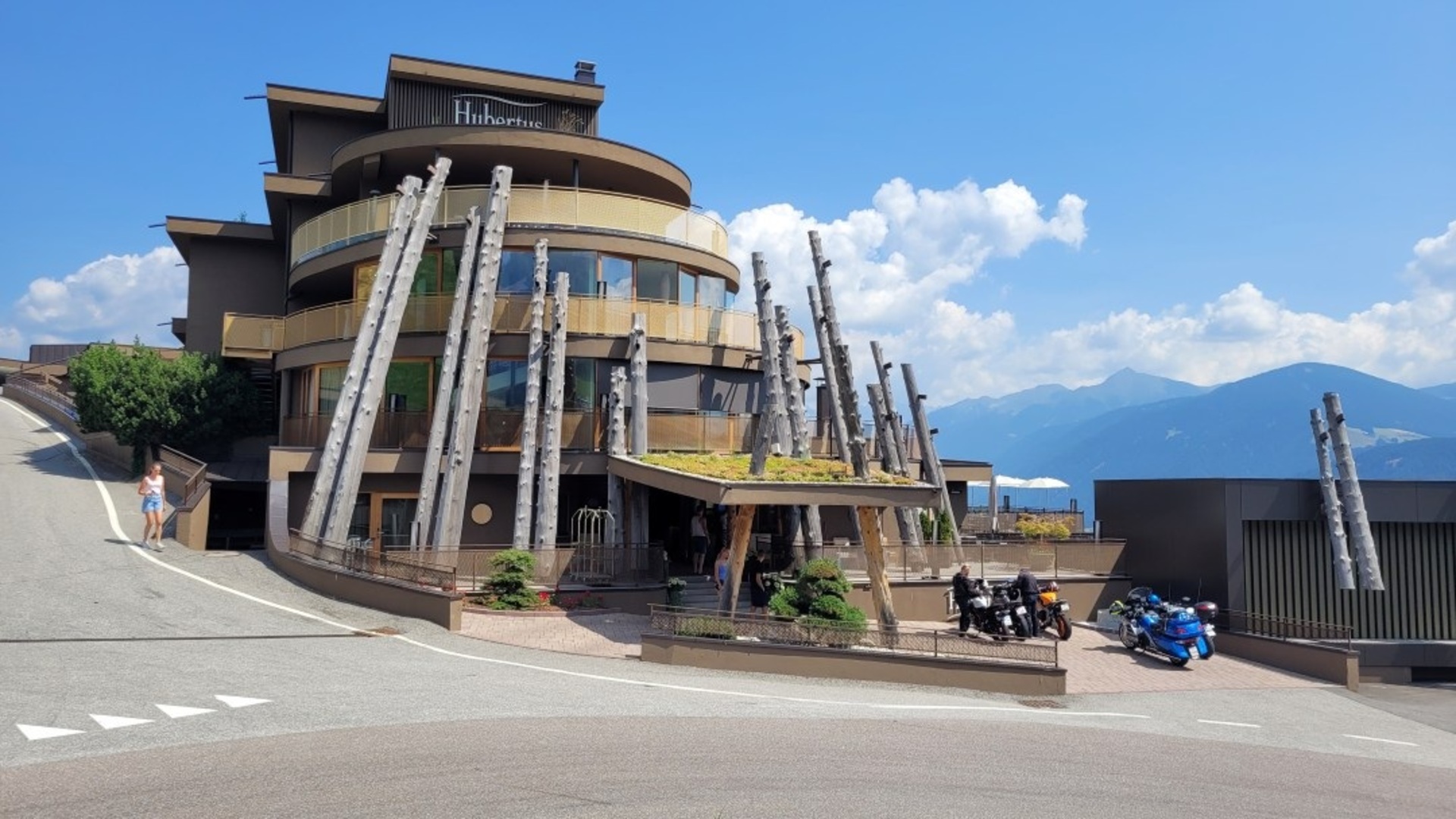 Alpin Panorama Hotel HUBERTUS, vstupní brána do Kronplatz
